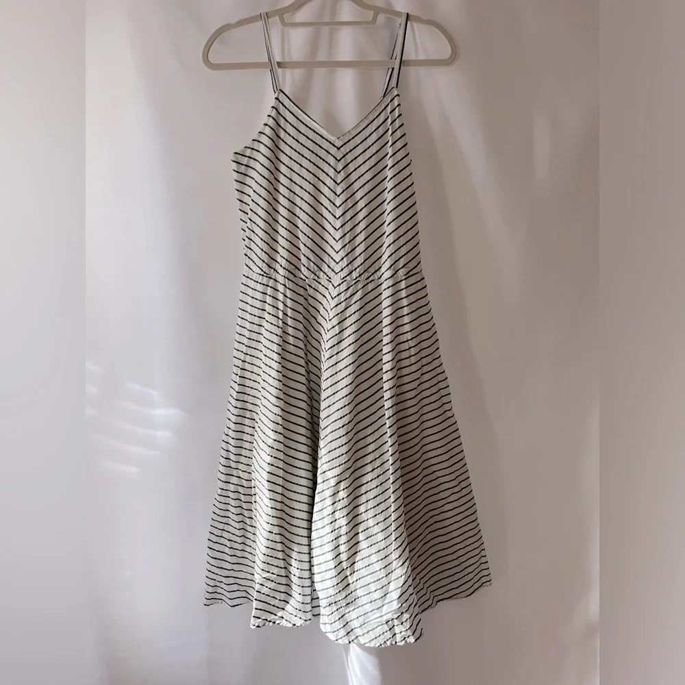 L L Bean Signature - cotton/linen striped dress - size 6 - Picture 7 of 8